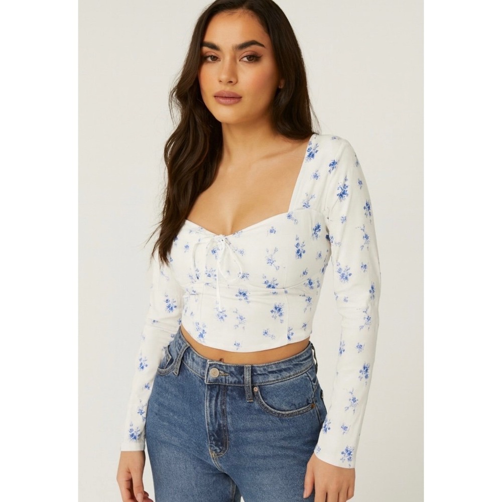 Wild Fable Floral Crop Top Women Medium Off-White NWT Sweetheart Smocked Back